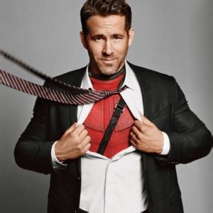 Ryan Reynolds PENIS Pics & Super NSFW Videos!